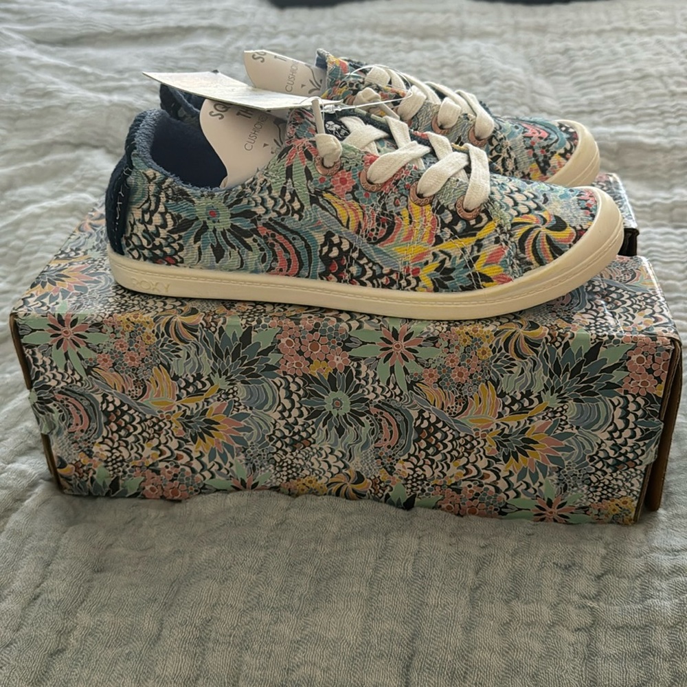 Roxy X Liberty Fabrics Bayshore Shoes Size 5